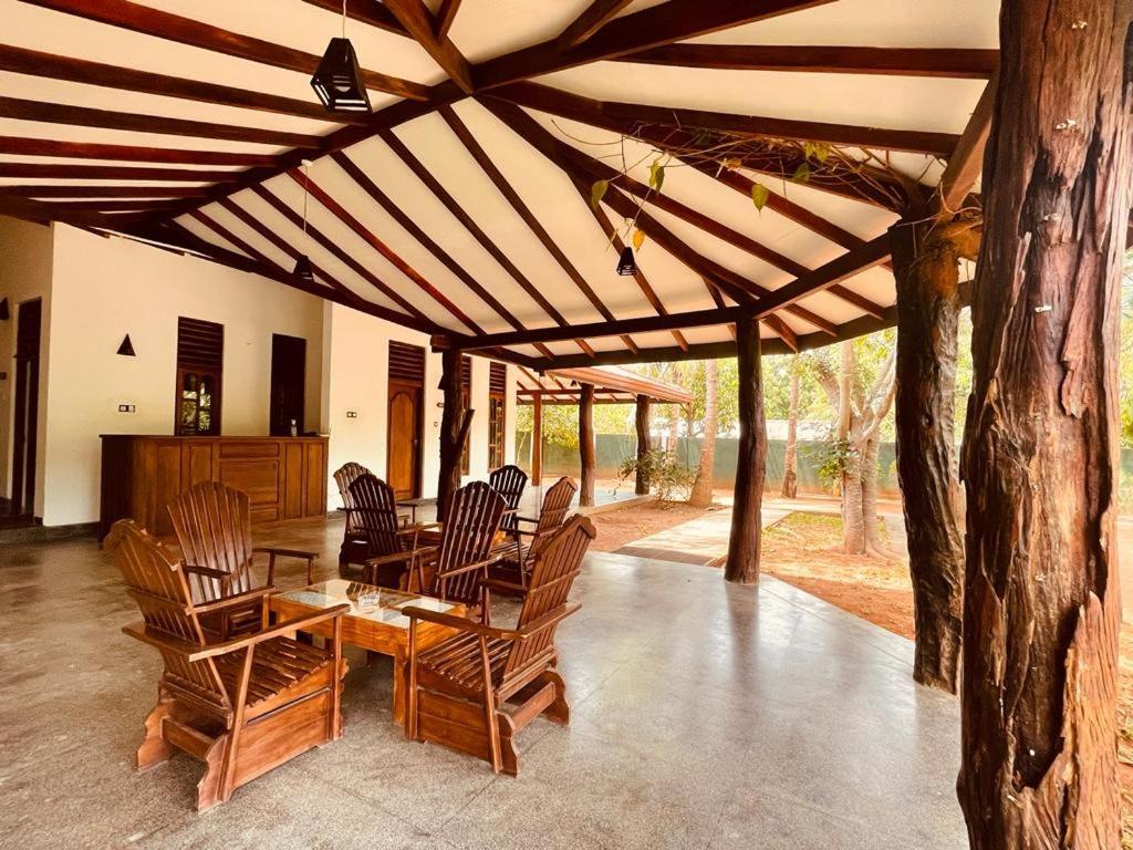 Kingfisher Resort Σιγκιρίγια Εξωτερικό φωτογραφία