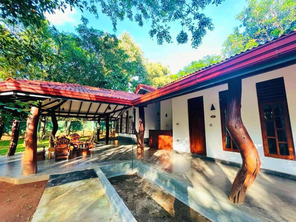 Kingfisher Resort Σιγκιρίγια Εξωτερικό φωτογραφία