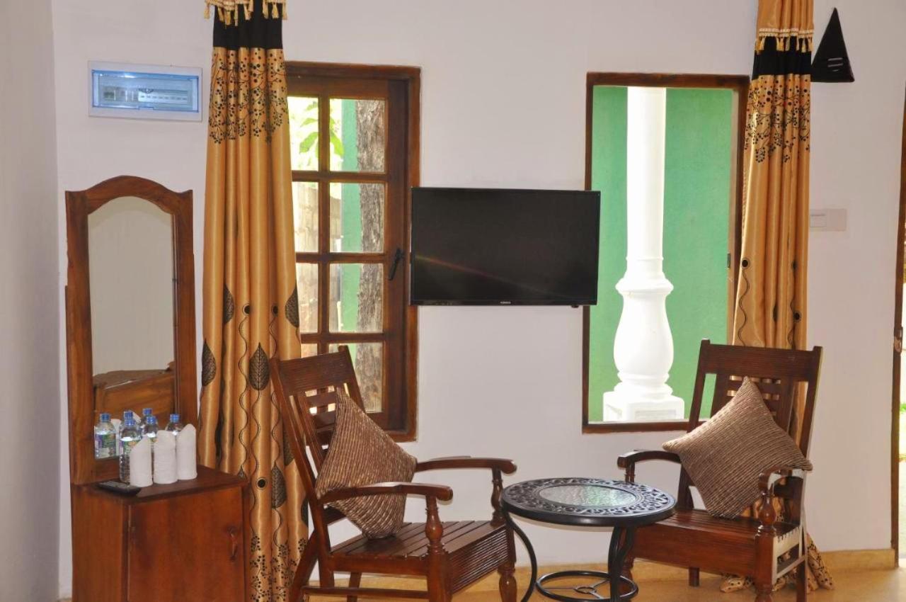 Kingfisher Resort Σιγκιρίγια Εξωτερικό φωτογραφία