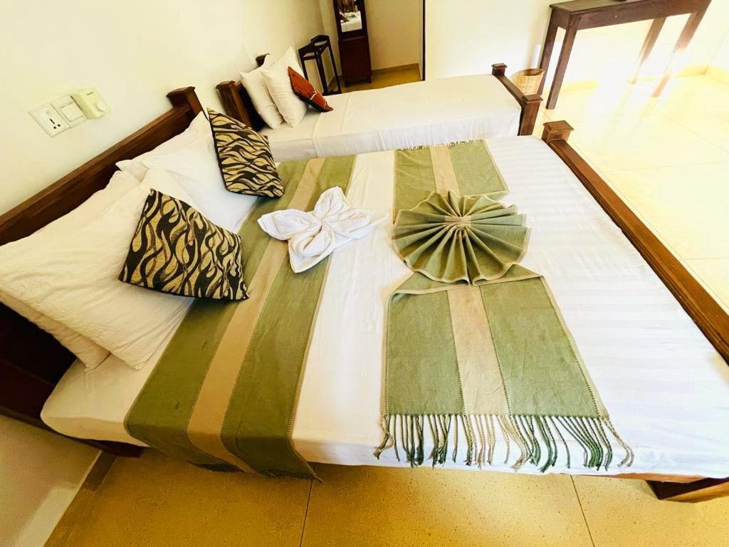 Kingfisher Resort Σιγκιρίγια Εξωτερικό φωτογραφία